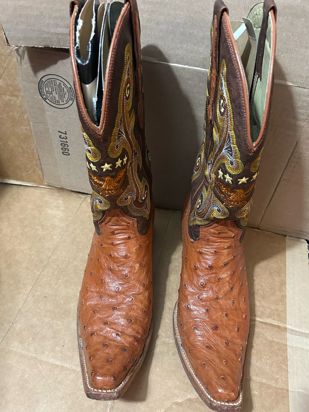 El General Men's Ostrich Leather Boots Embroidered shafts. Size 9.5